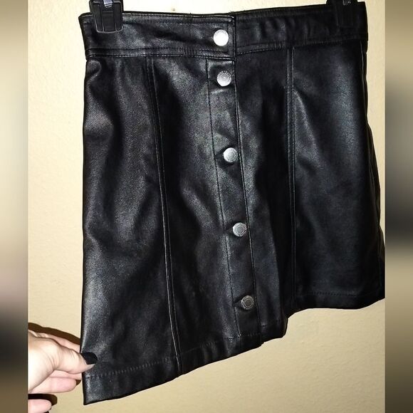 H&M black leather button down mini skirt, size 14 - Picture 1 of 9